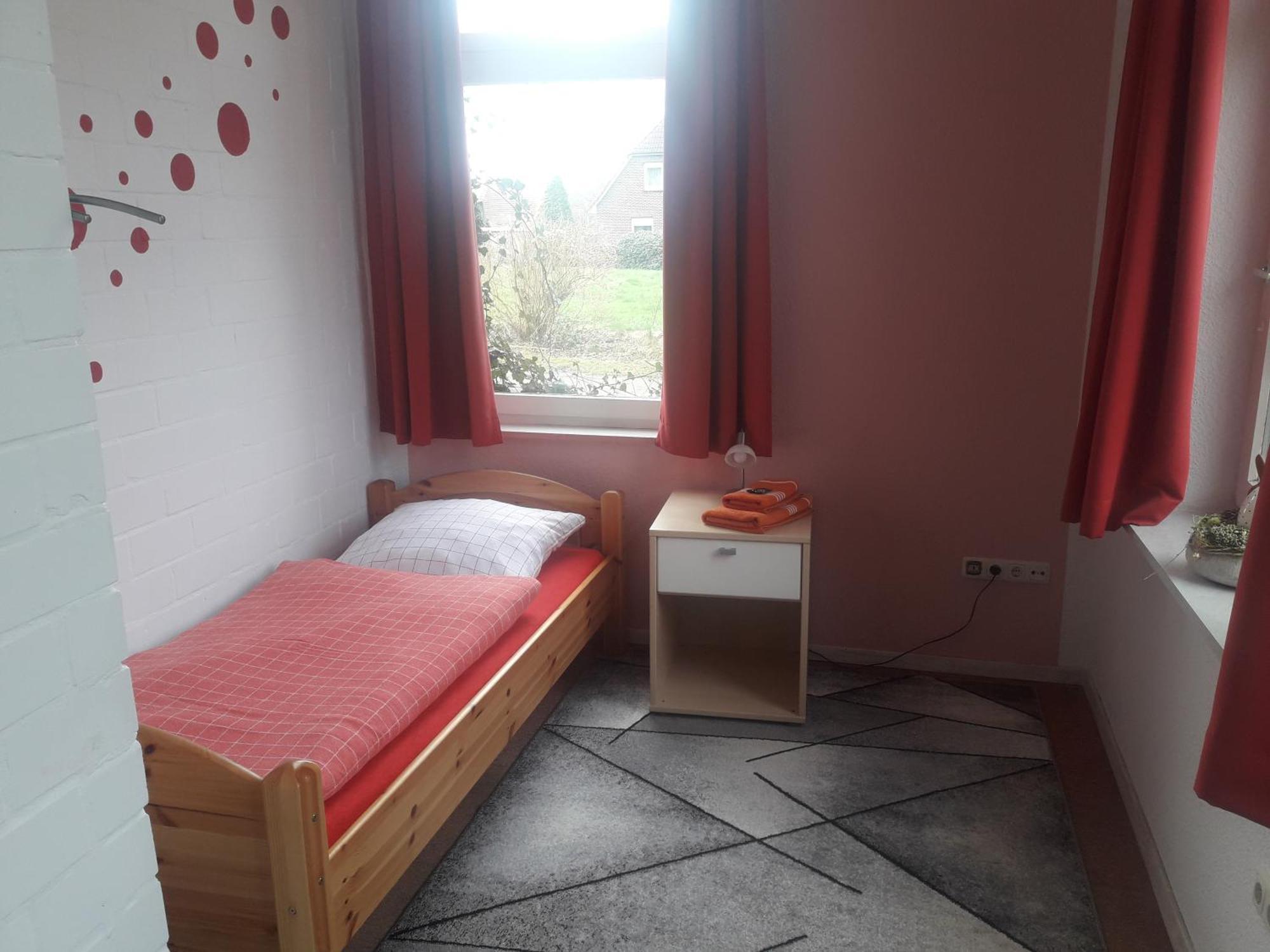Das Haus Mit Der Roten Telefonzelle Apen Exterior photo